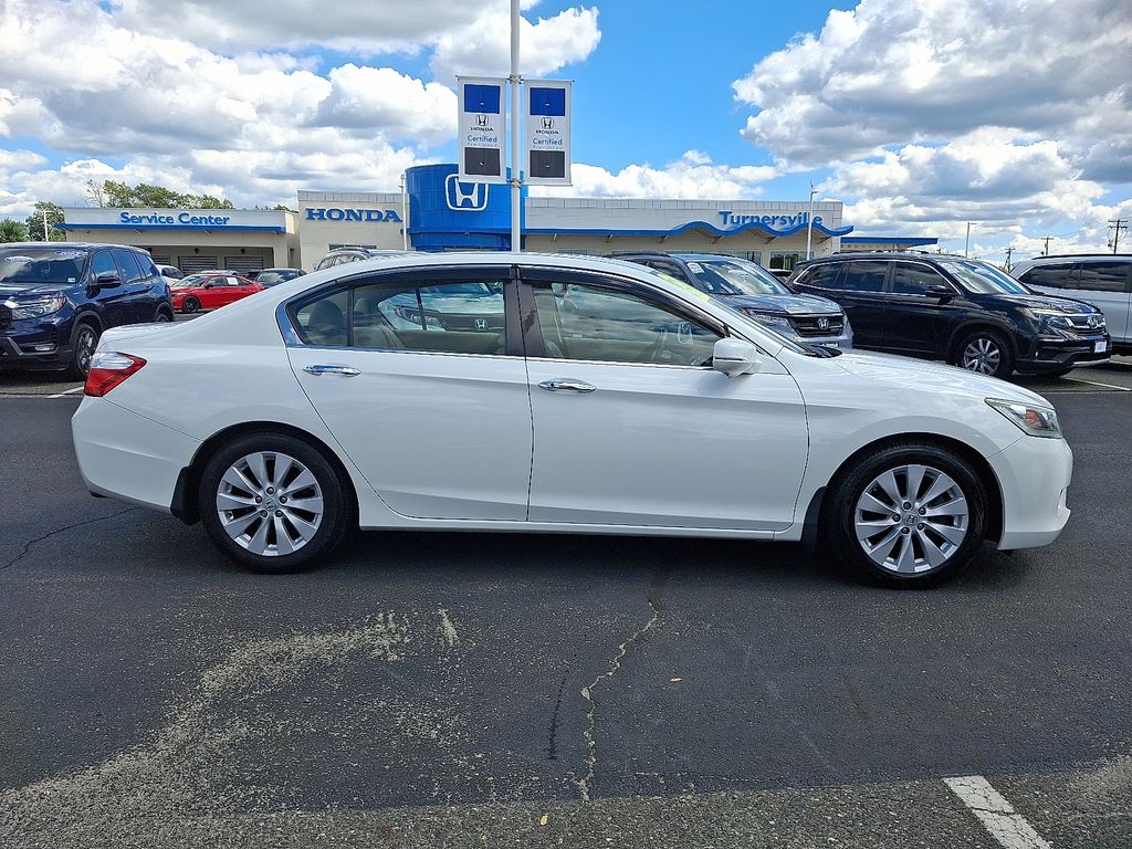 Thumbnail: 2015 Honda Accord - 7