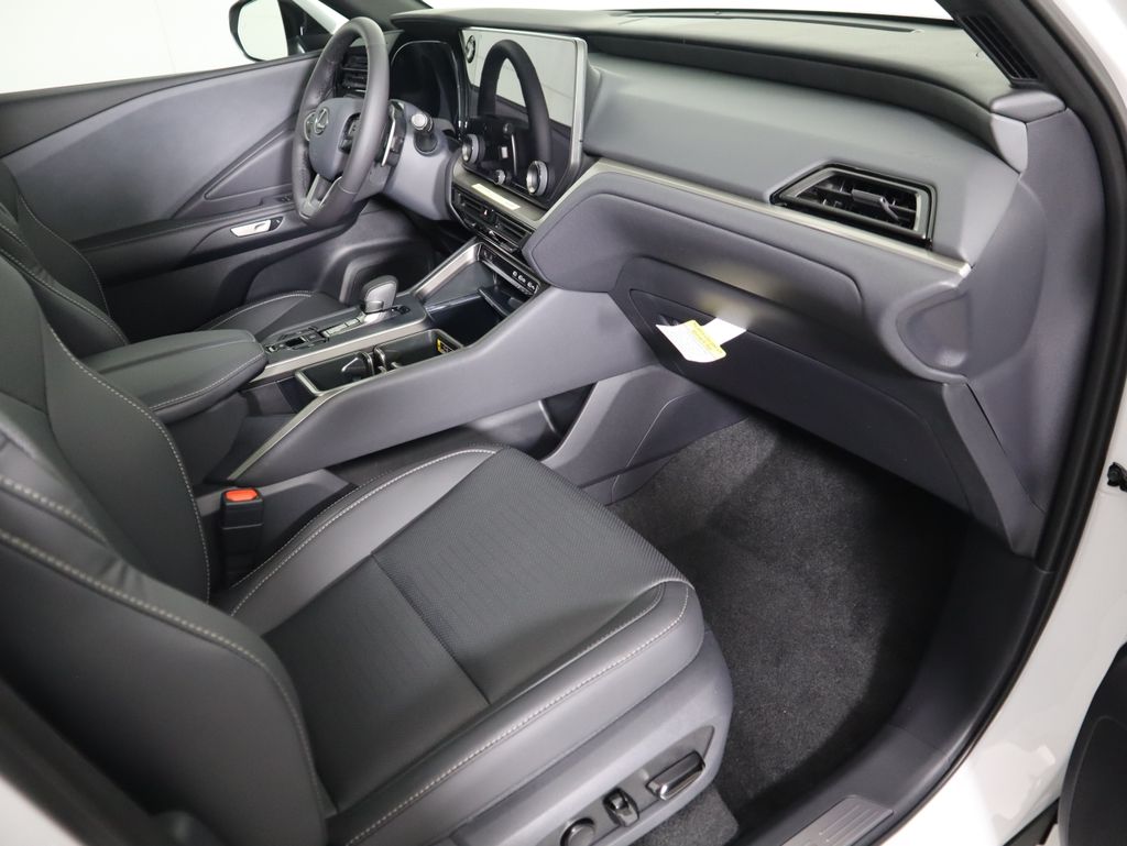 Thumbnail: 2026 Lexus TX - 17