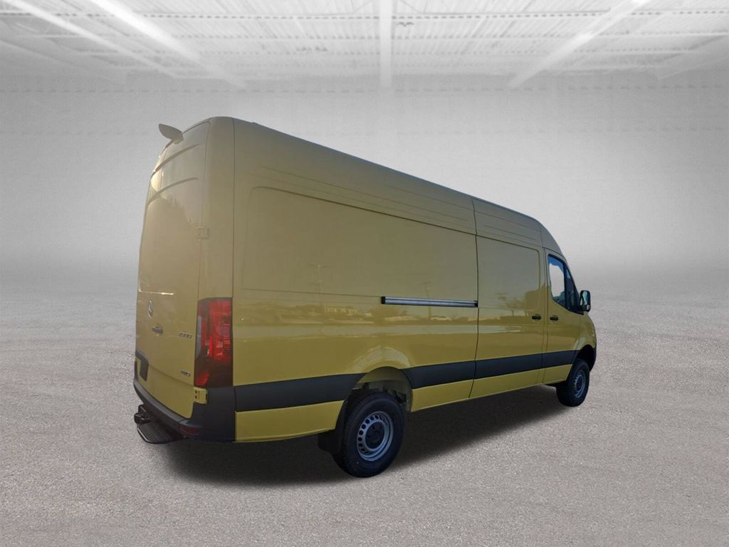 2026 Mercedes-Benz Sprinter 2500 Cargo 170 WB - 4
