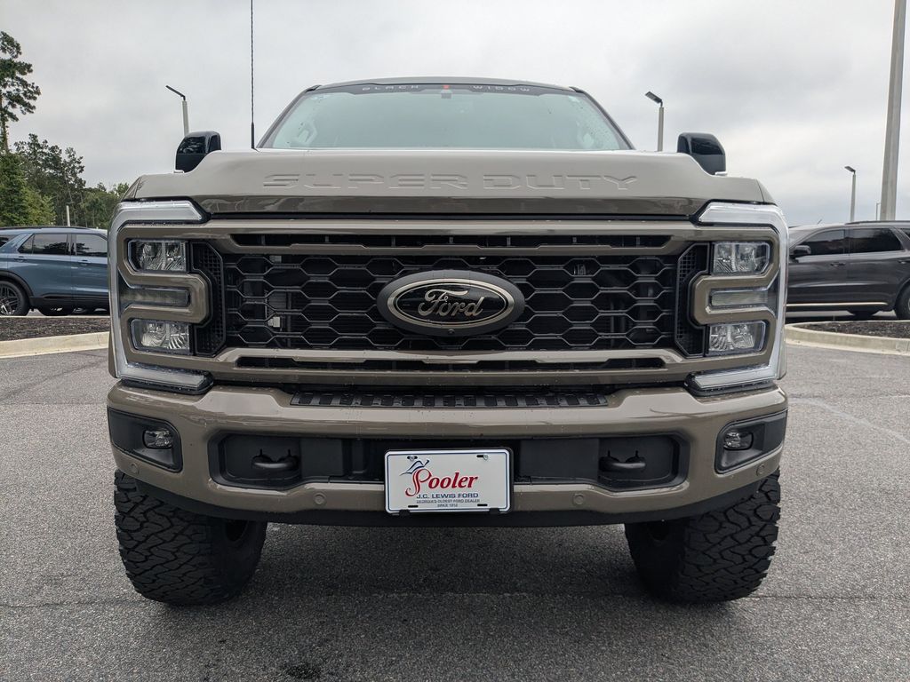 2026 Ford F-250 Super Duty Black Widow