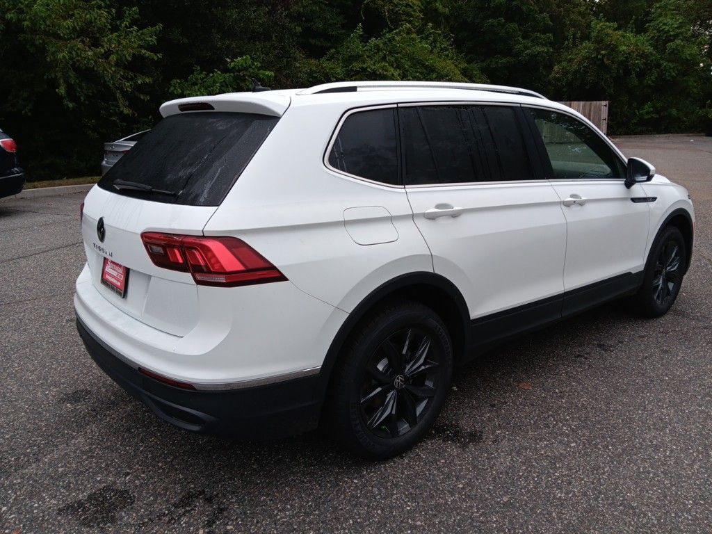 2024 Volkswagen Tiguan 2.0T SE 5