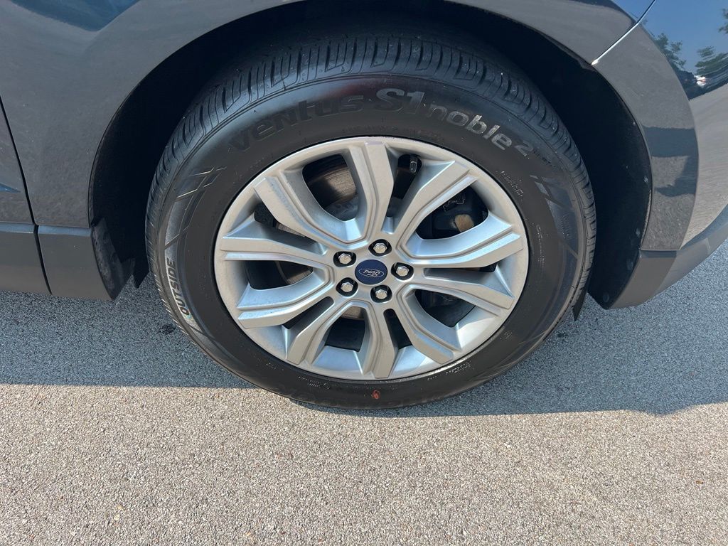 Used 2022 Ford Edge SUV