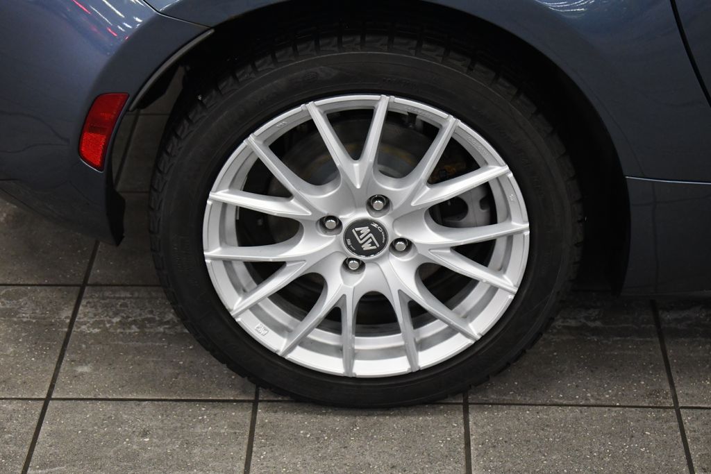 Thumbnail: 2016 Mazda MX-5 Miata - 12