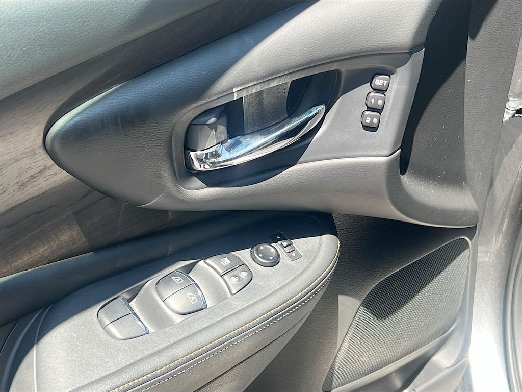 Used 2024 Gray Nissan Platinum image 18