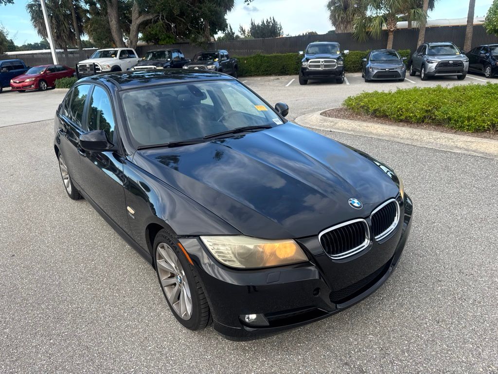 Thumbnail: 2011 BMW 3 Series - 2