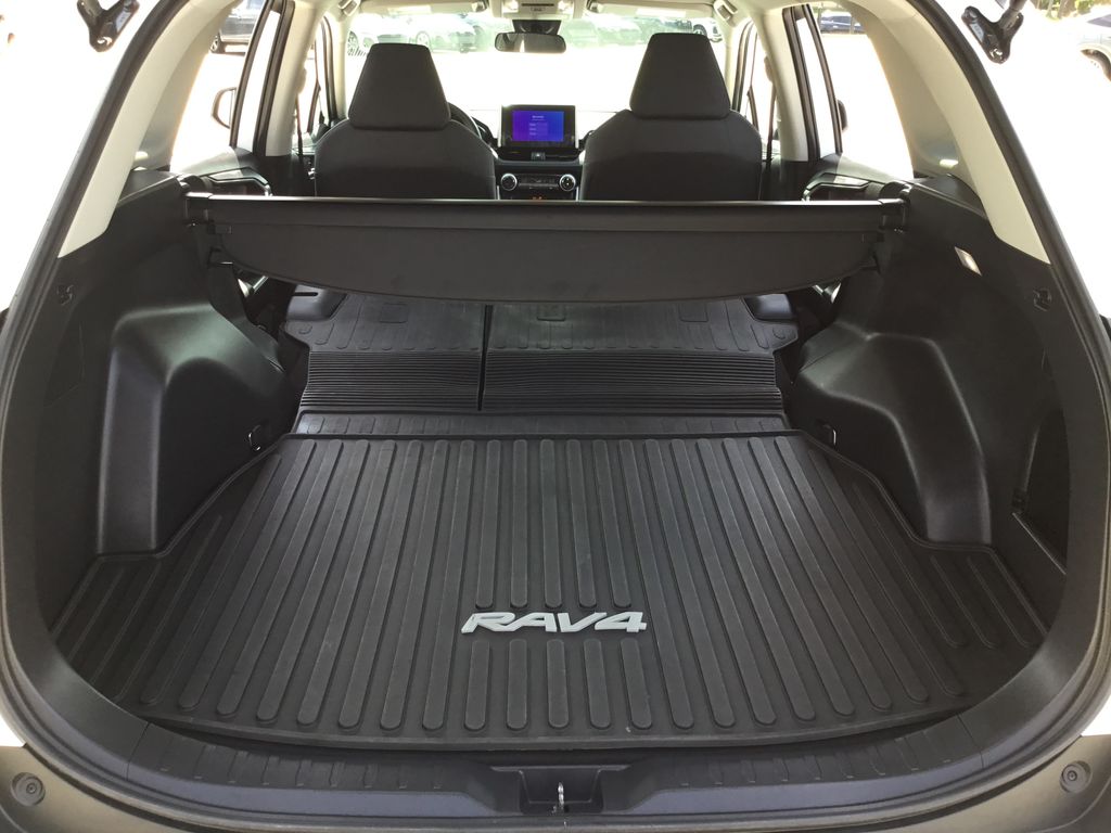 Thumbnail: 2024 Toyota RAV4 - 17