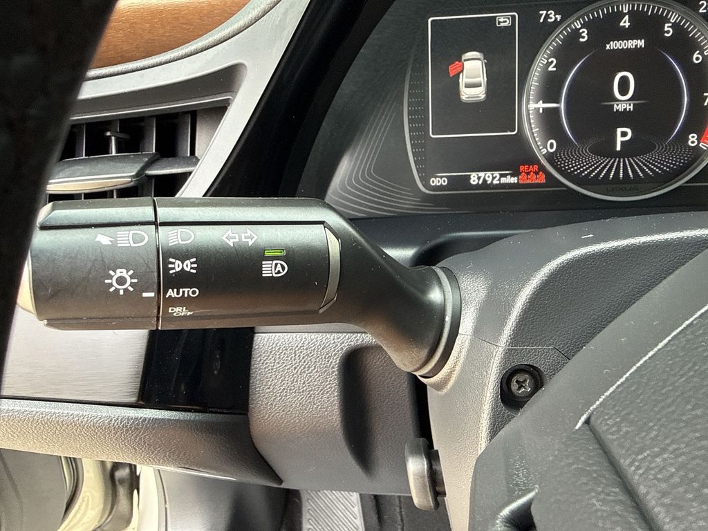 Thumbnail: 2025 Lexus ES - 28