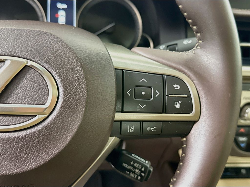 Thumbnail: 2016 Lexus ES - 12