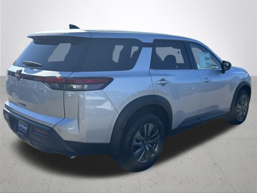 2025 Nissan Pathfinder S