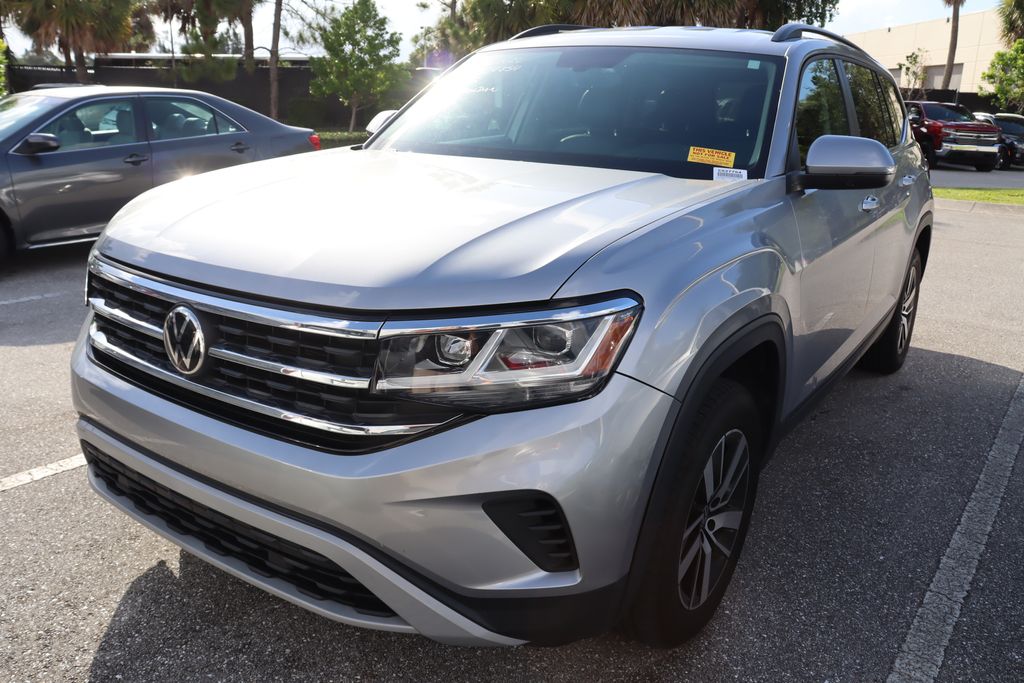 2022 Volkswagen Atlas SE 2