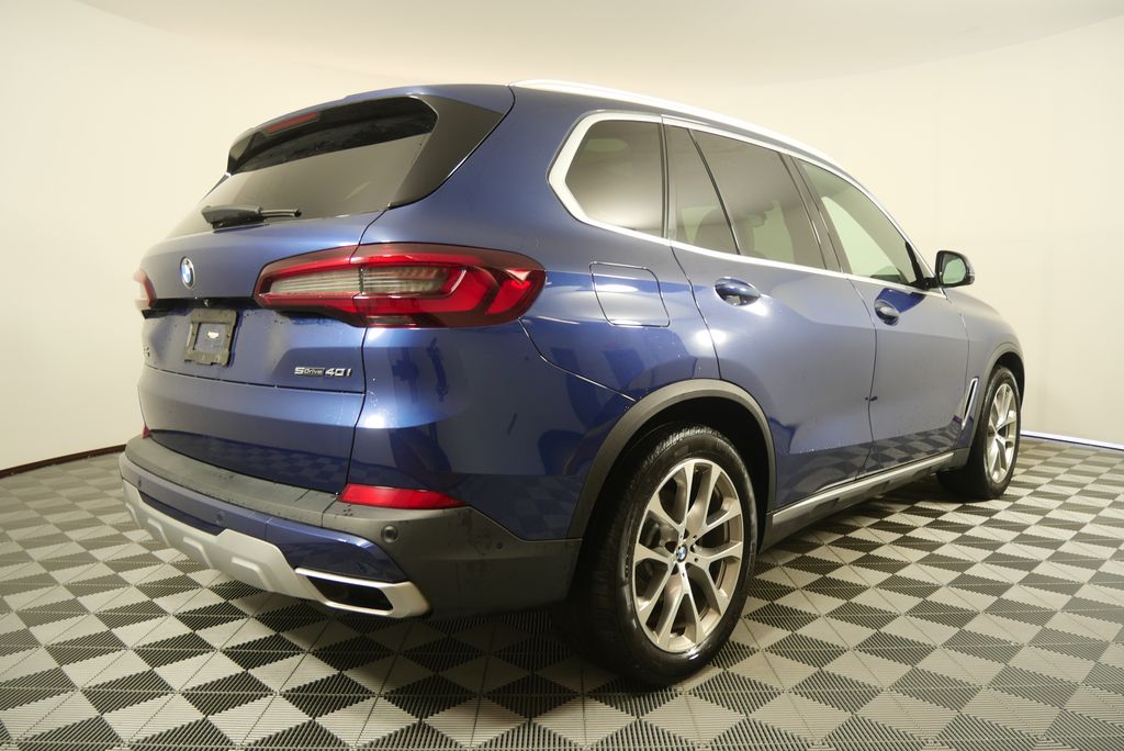 Thumbnail: 2022 BMW X5 - 3