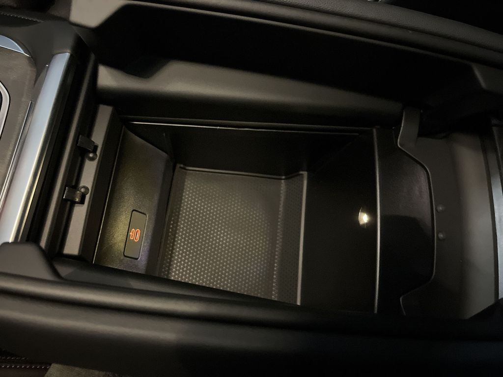 Thumbnail: 2026 BMW X5 - 21