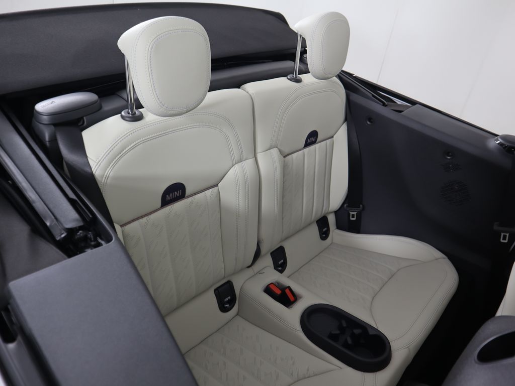 Thumbnail: 2026 MINI Cooper - 31