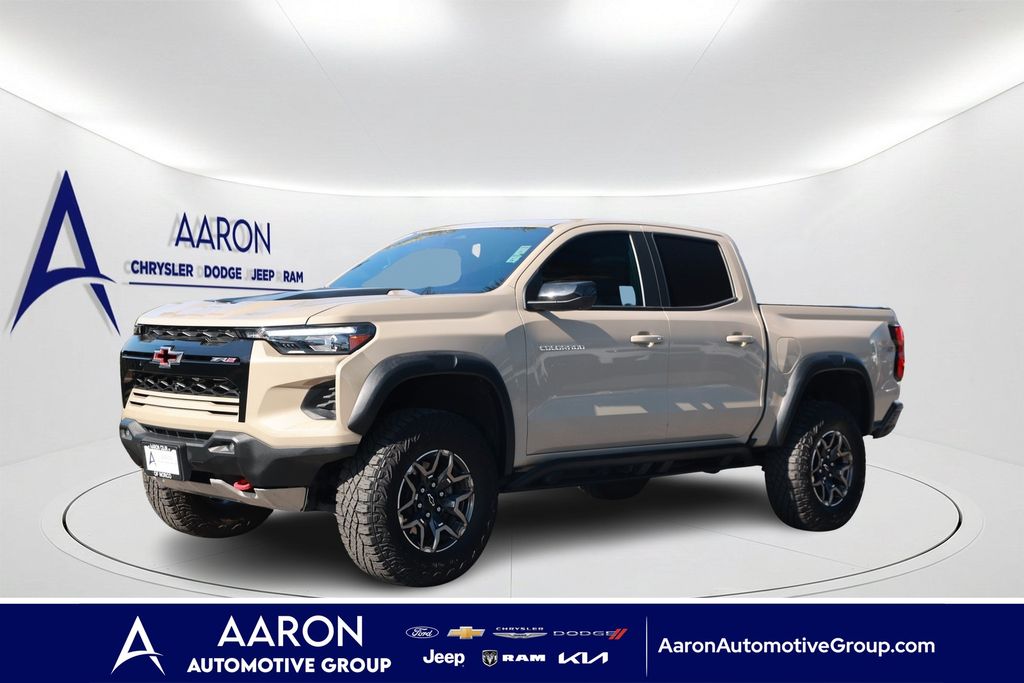 Sand Dune Metallic 2024 Chevrolet Colorado Pickup Truck Four-Wheel Drive 8-Speed Automatic