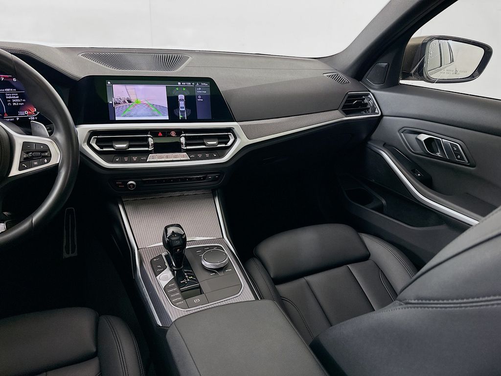 Thumbnail: 2020 BMW 3 Series - 24