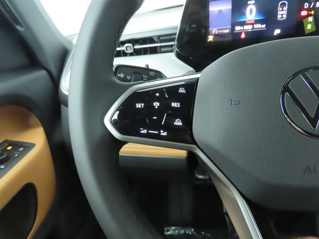 Thumbnail: 2025 Volkswagen ID.Buzz - 11