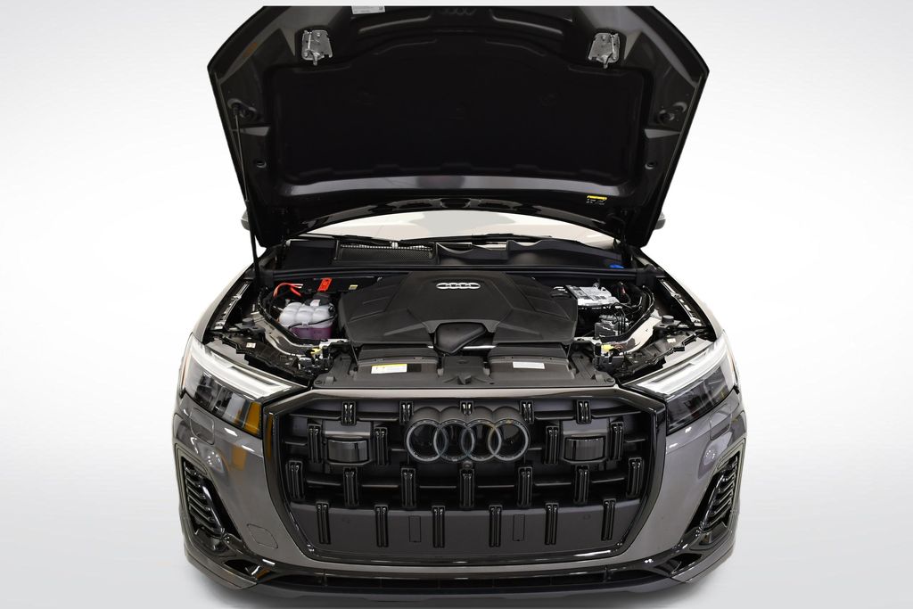 Thumbnail: 2026 Audi Q7 - 12