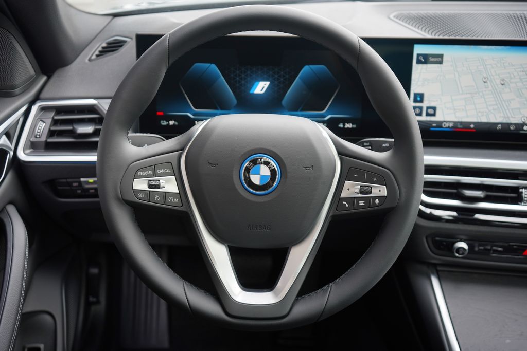 2024 BMW i4 eDrive35 19