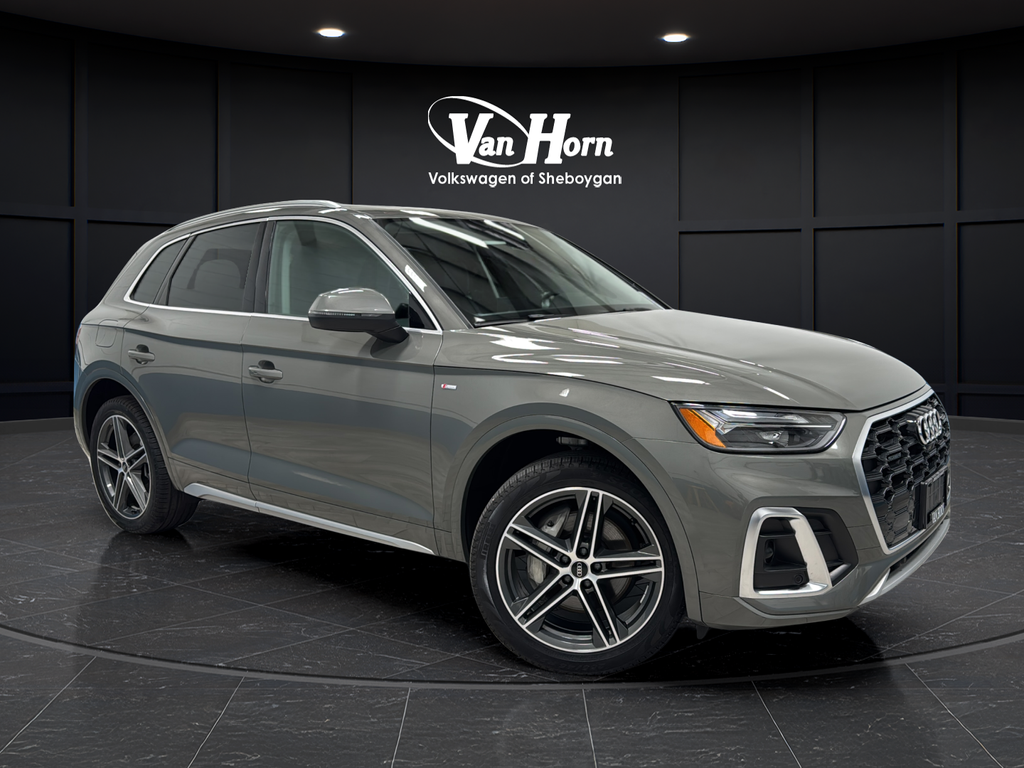 2025 Audi Q5 e 55 Premium Plus