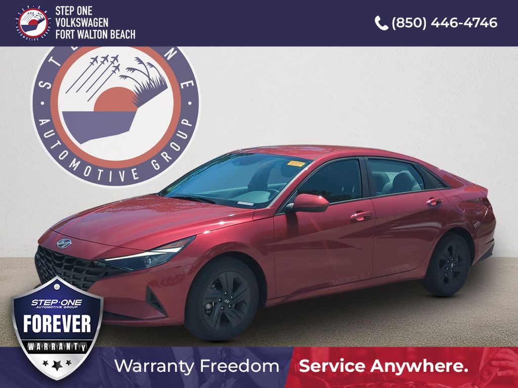 2023 Hyundai Elantra SEL FWD