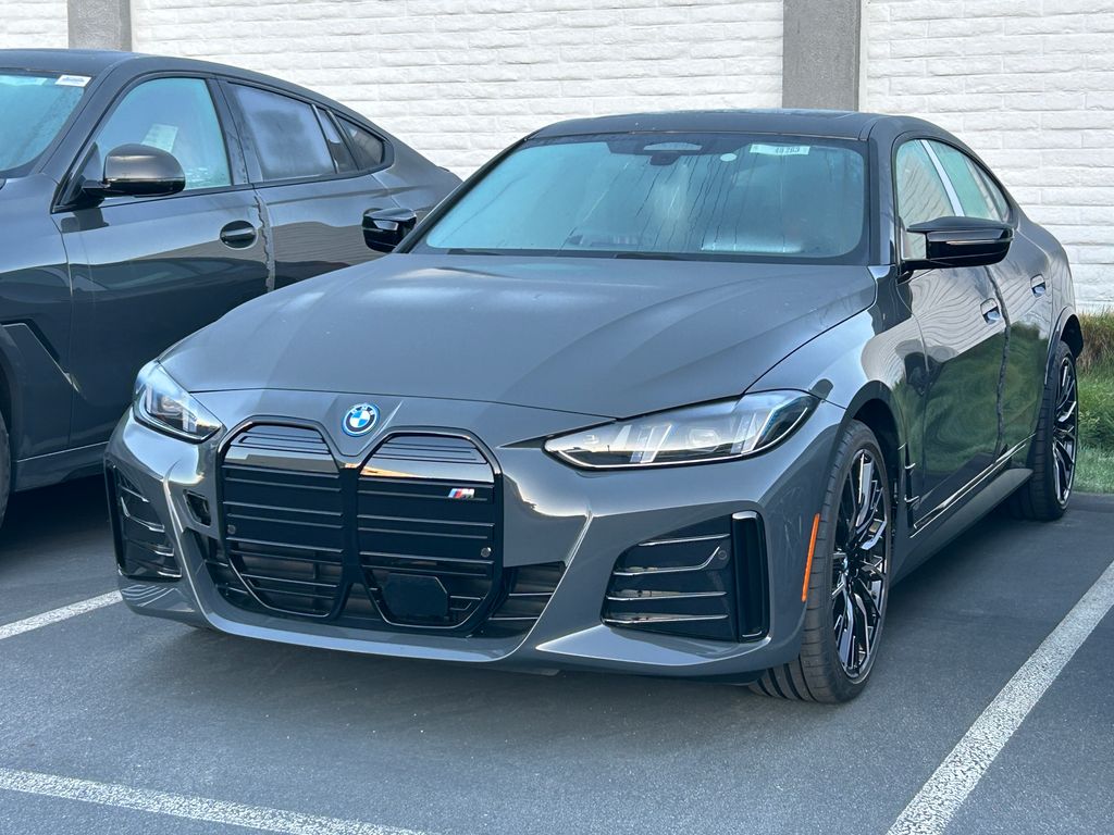 Thumbnail: 2025 BMW i4 - 2