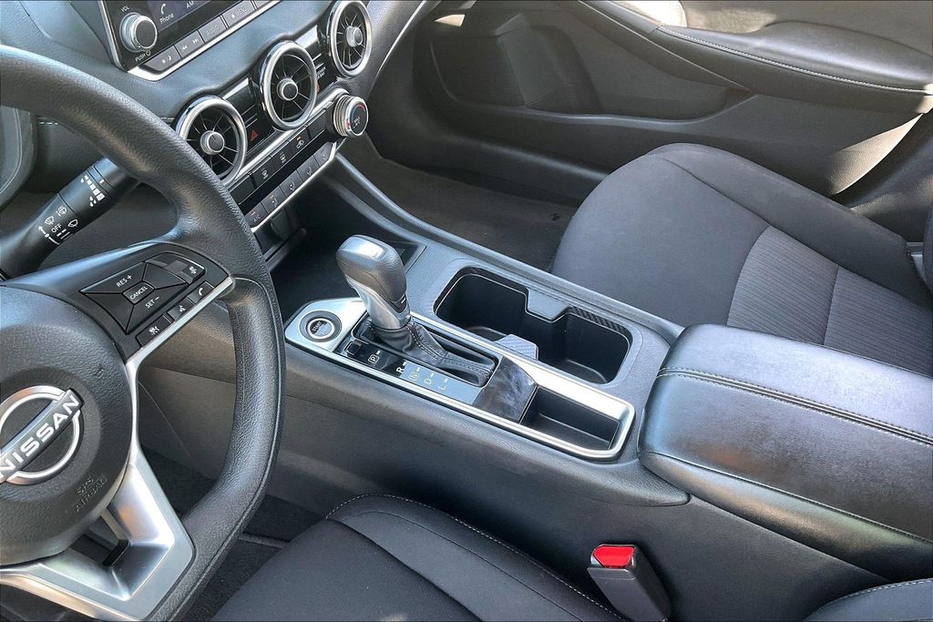 Used 2024 Nissan Sentra Sedan