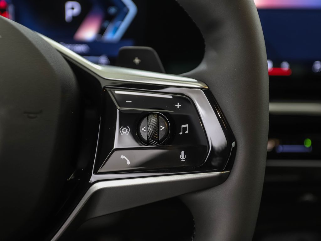 Thumbnail: 2026 BMW 5 Series - 14