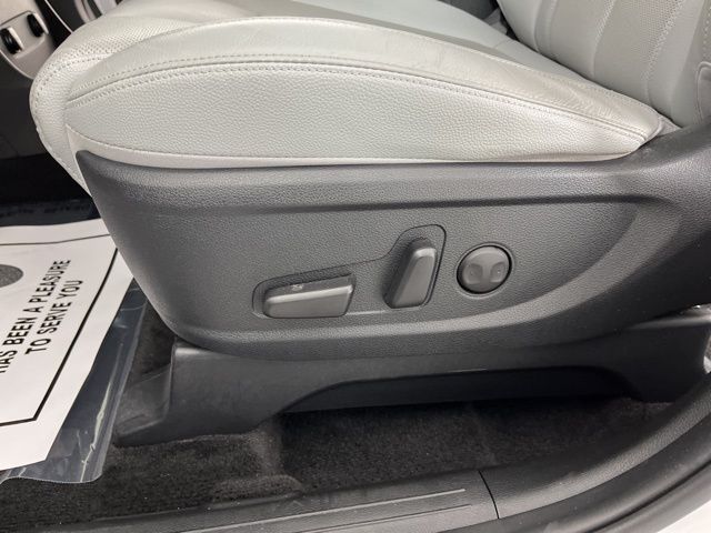 2021 Hyper White Hyundai Palisade SEL FWD SUV
