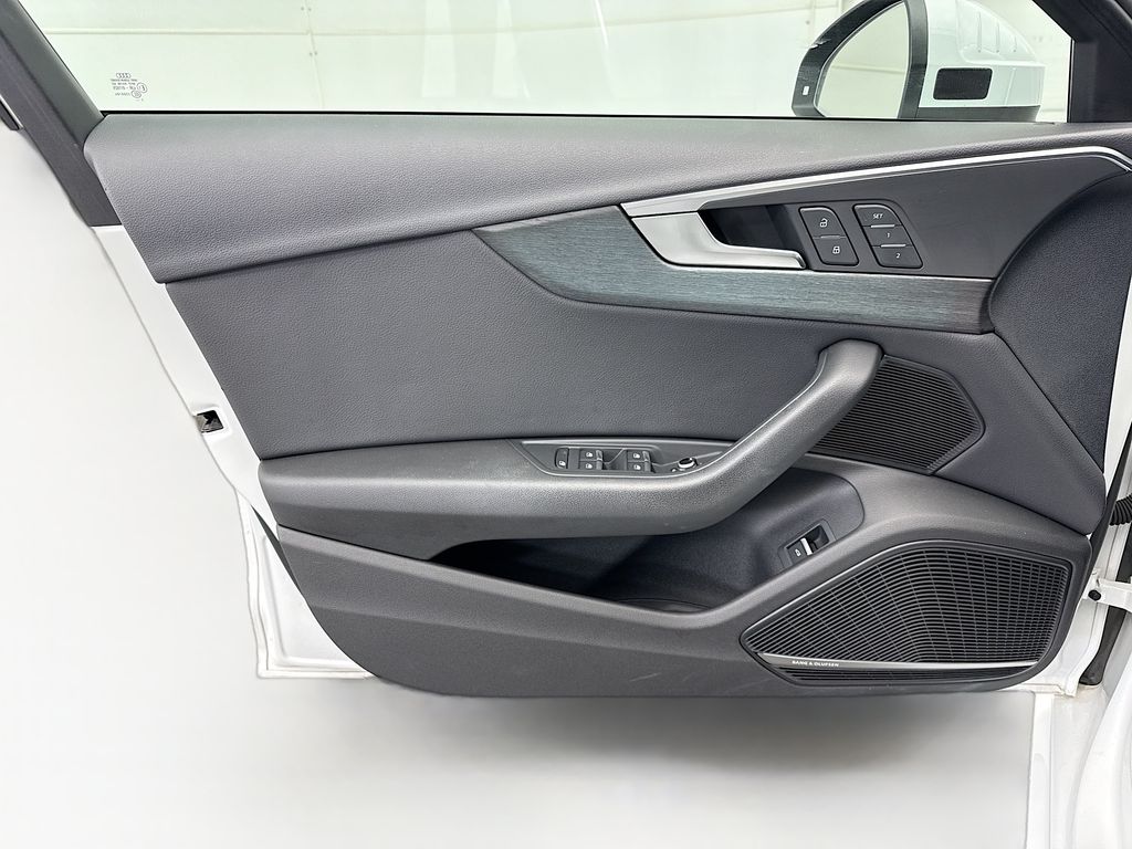 Thumbnail: 2018 Audi A4 - 23