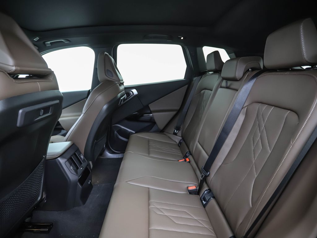 Thumbnail: 2026 BMW X3 - 21