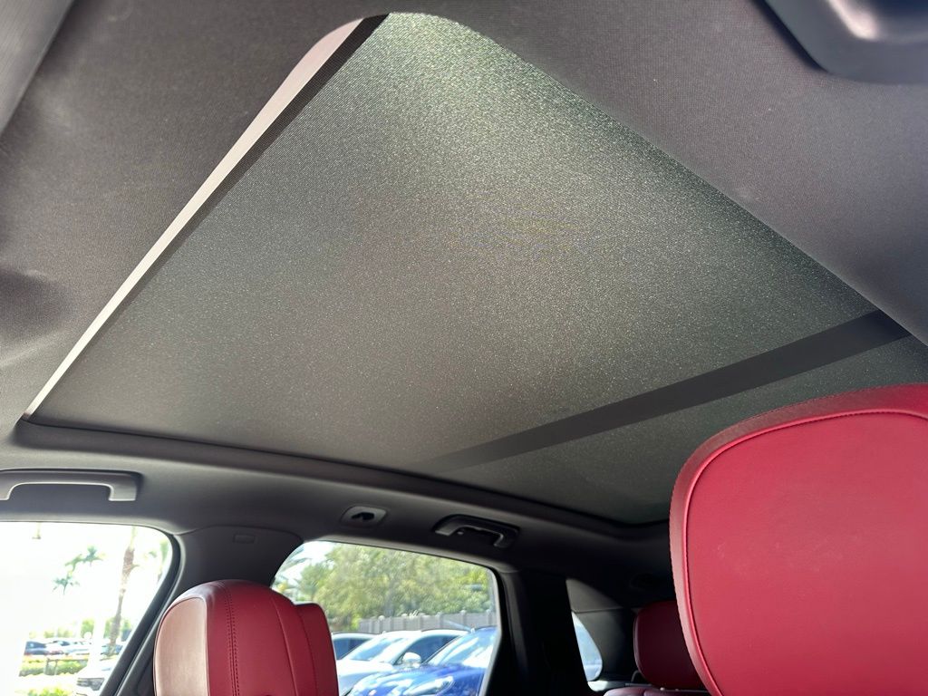 Thumbnail: 2021 Porsche Cayenne - 30