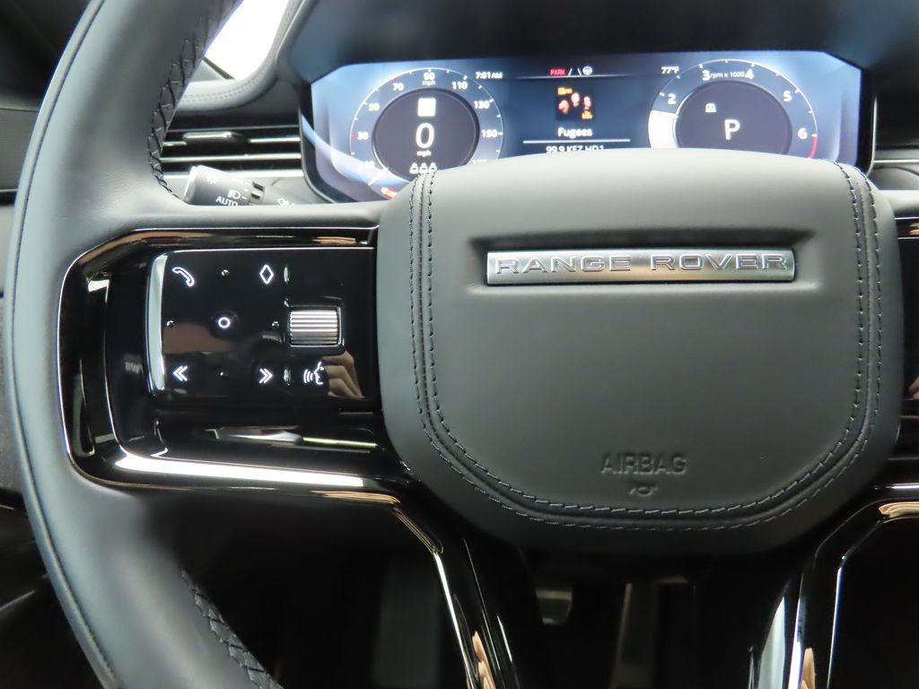 Thumbnail: 2023 Land Rover Range Rover Sport - 11