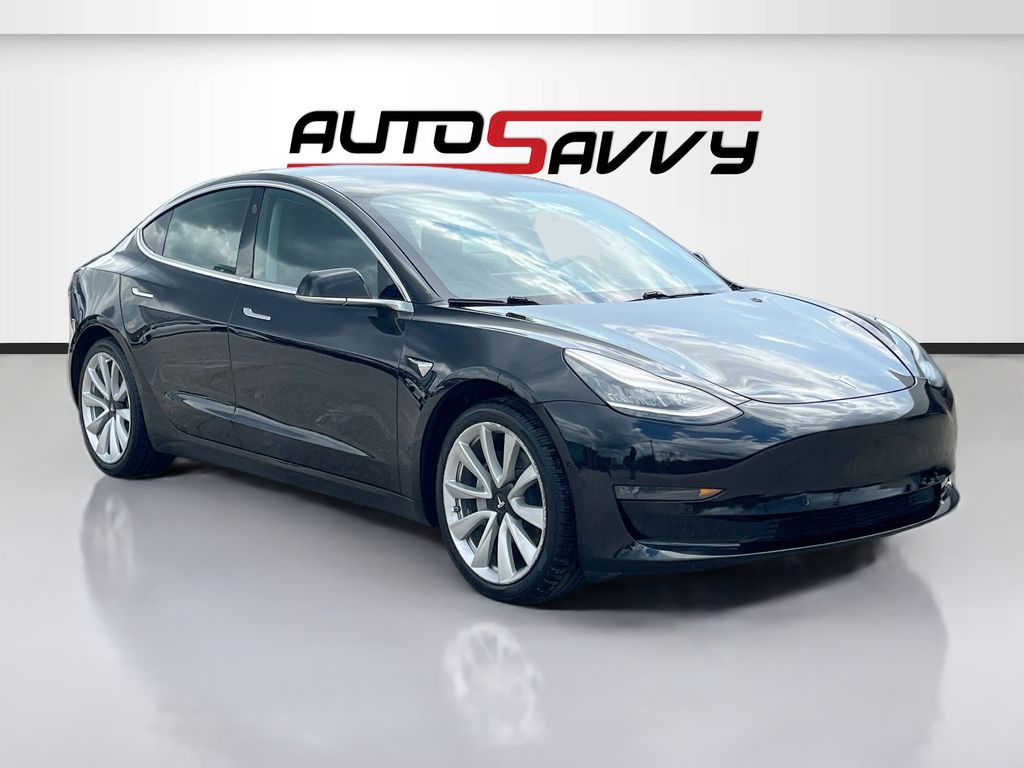 2019 Tesla Model 3 Standard Blue at Autostrade