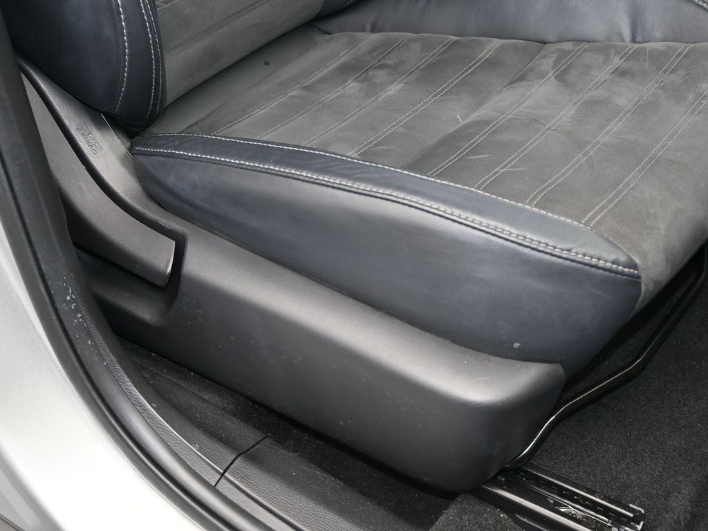 Used 2022 Alloy Silver Metallic Mitsubishi SE image 53