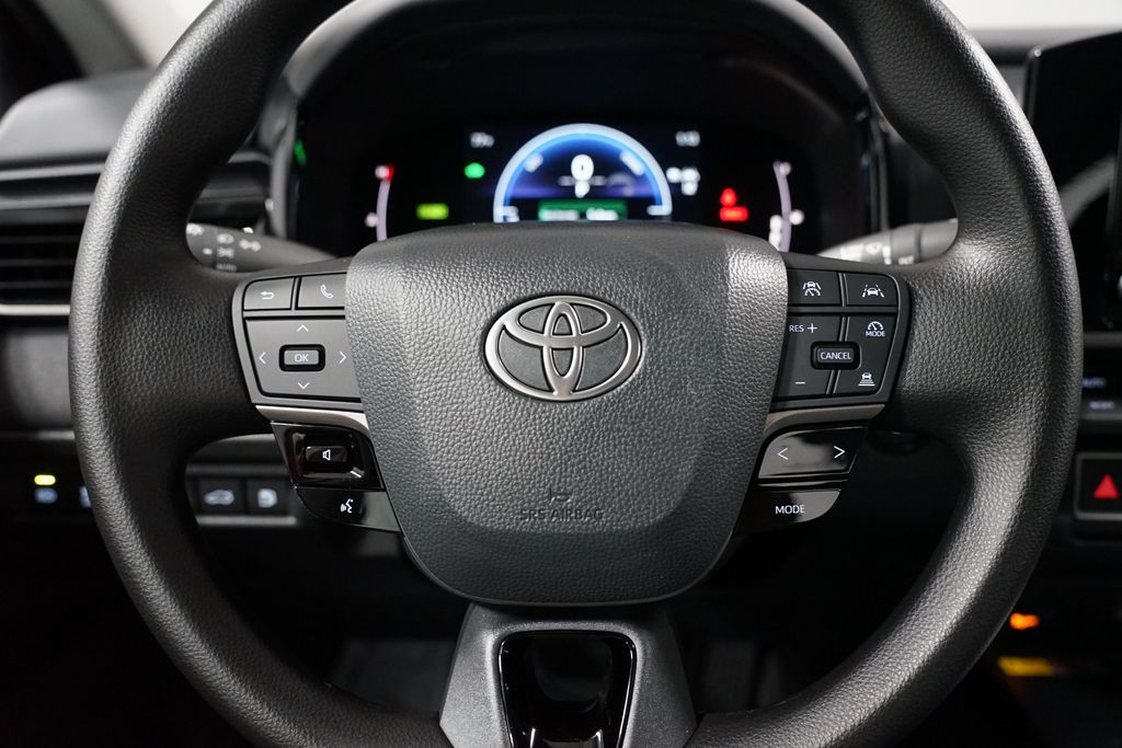 Thumbnail: 2025 Toyota Camry - 12