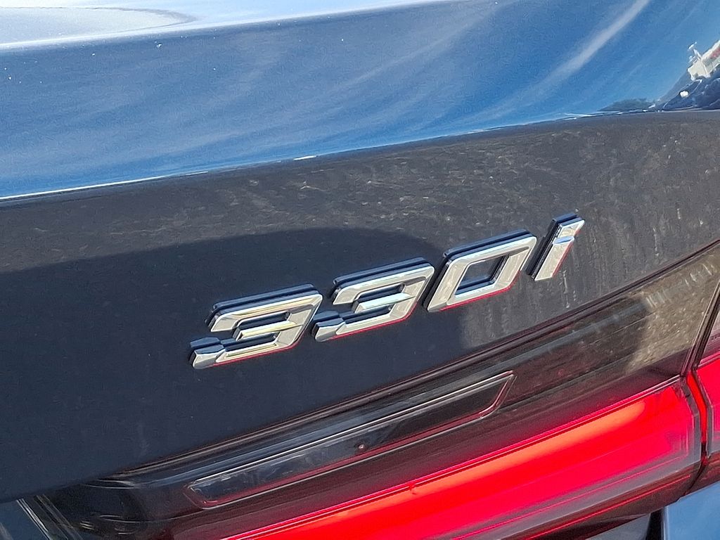 Thumbnail: 2025 BMW 3 Series - 31