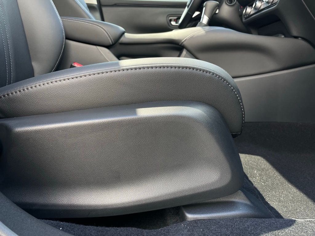 Thumbnail: 2026 Honda HR-V - 31