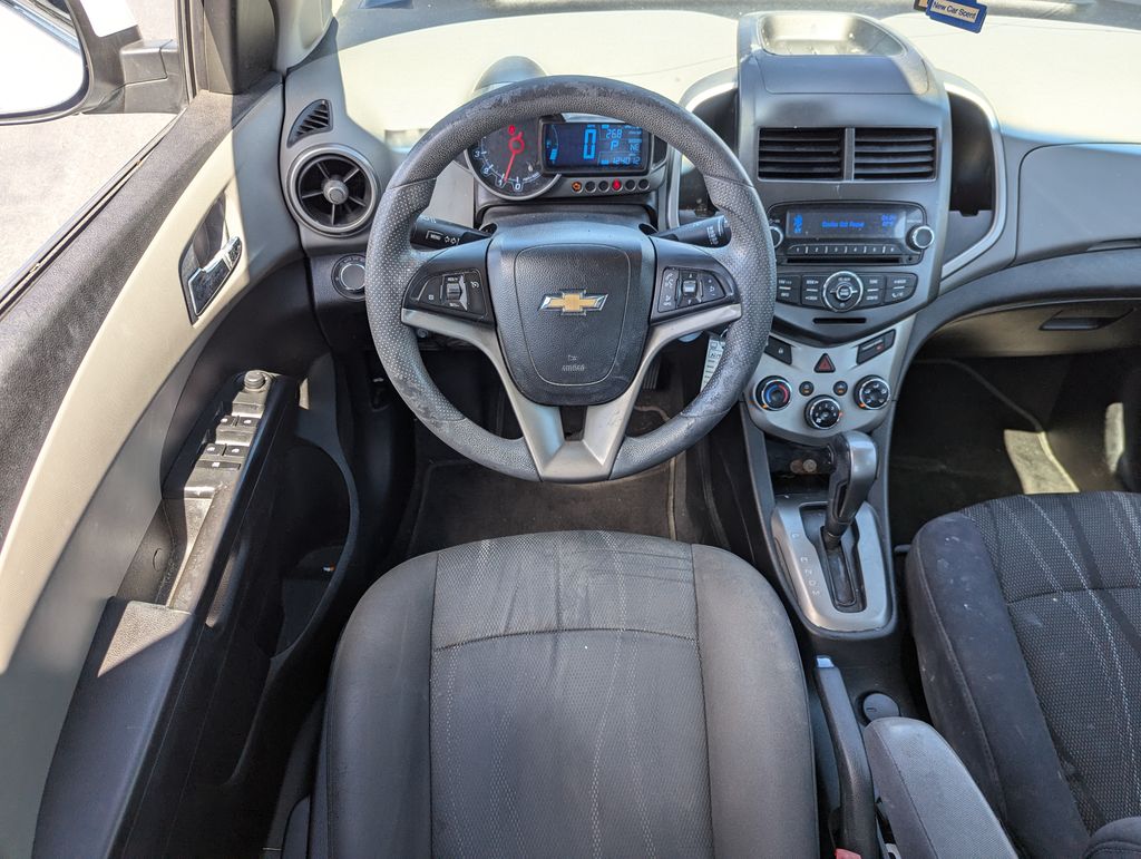 2013 Chevrolet Sonic LT 26