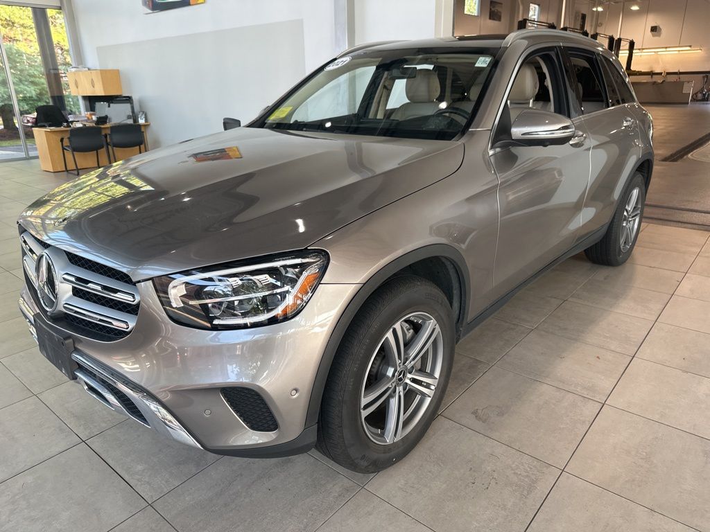 2021 Mercedes-Benz GLC GLC 300 3