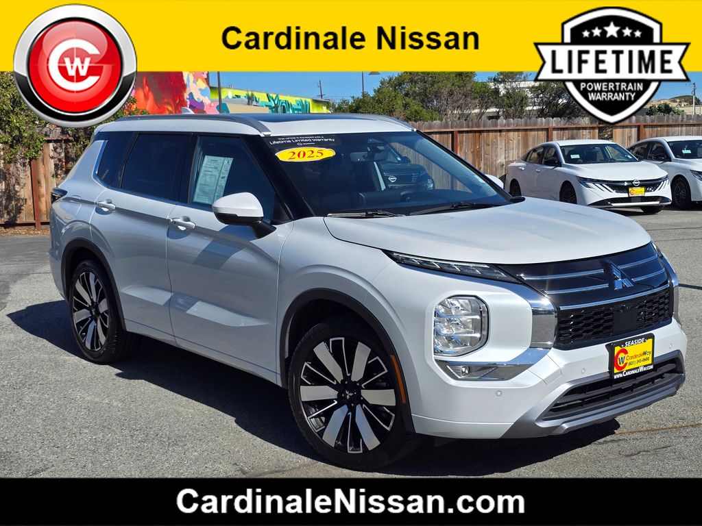 2025 Mitsubishi Outlander SEL FWD
