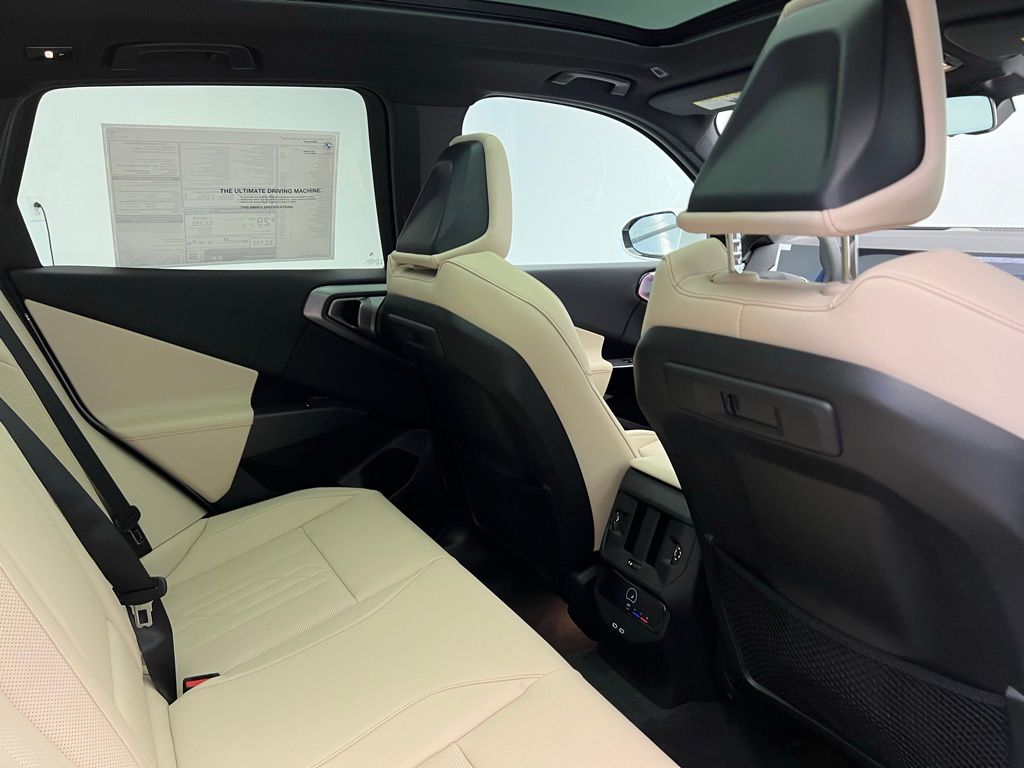 Thumbnail: 2026 BMW X3 - 8