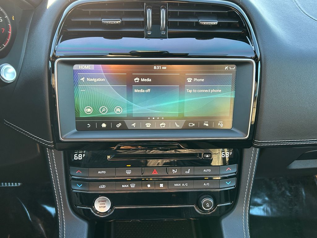 Thumbnail: 2019 Jaguar F-Pace - 24