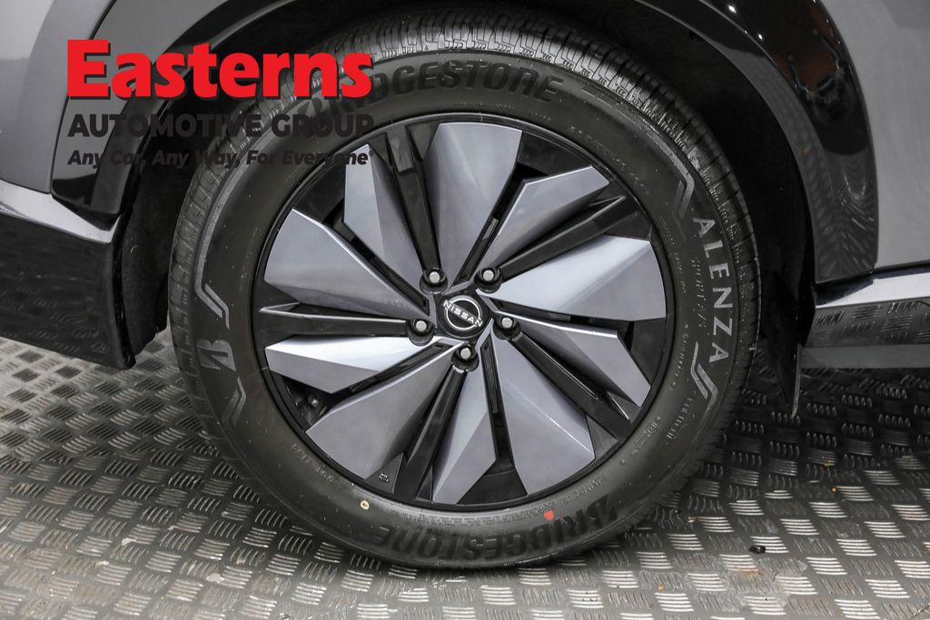 Used 2023 Gray Nissan ENGAGE image 31