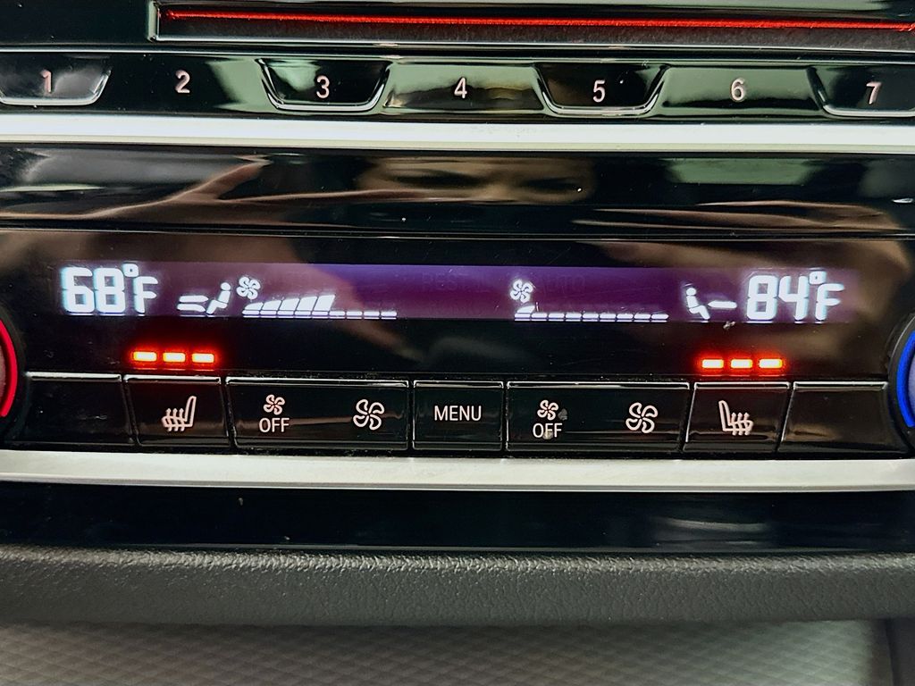 Thumbnail: 2018 BMW 6 Series - 21