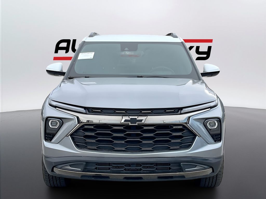Used 2024 Gray Chevrolet ACTIV image 2