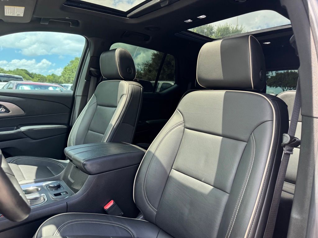Used Car 2022 Chevrolet Traverse  Premier For Sale Under $35,000 In Austin, Texas