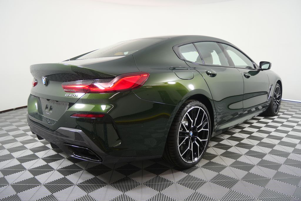 Thumbnail: 2026 BMW 8 Series - 3