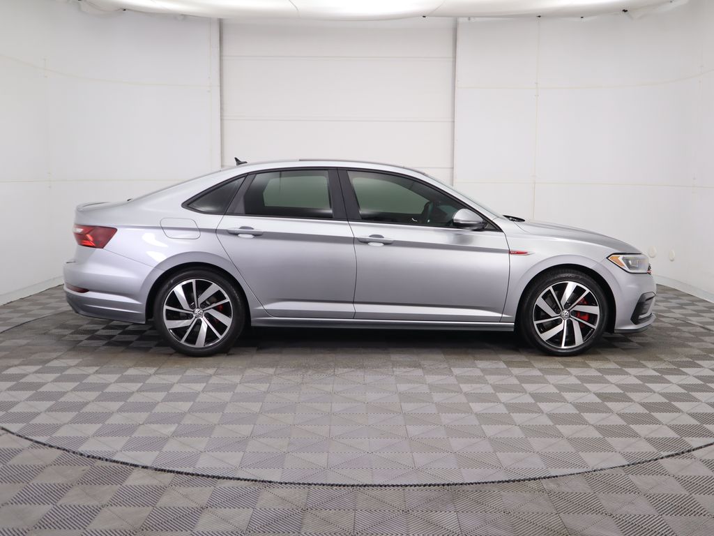 Thumbnail: 2021 Volkswagen Jetta - 4