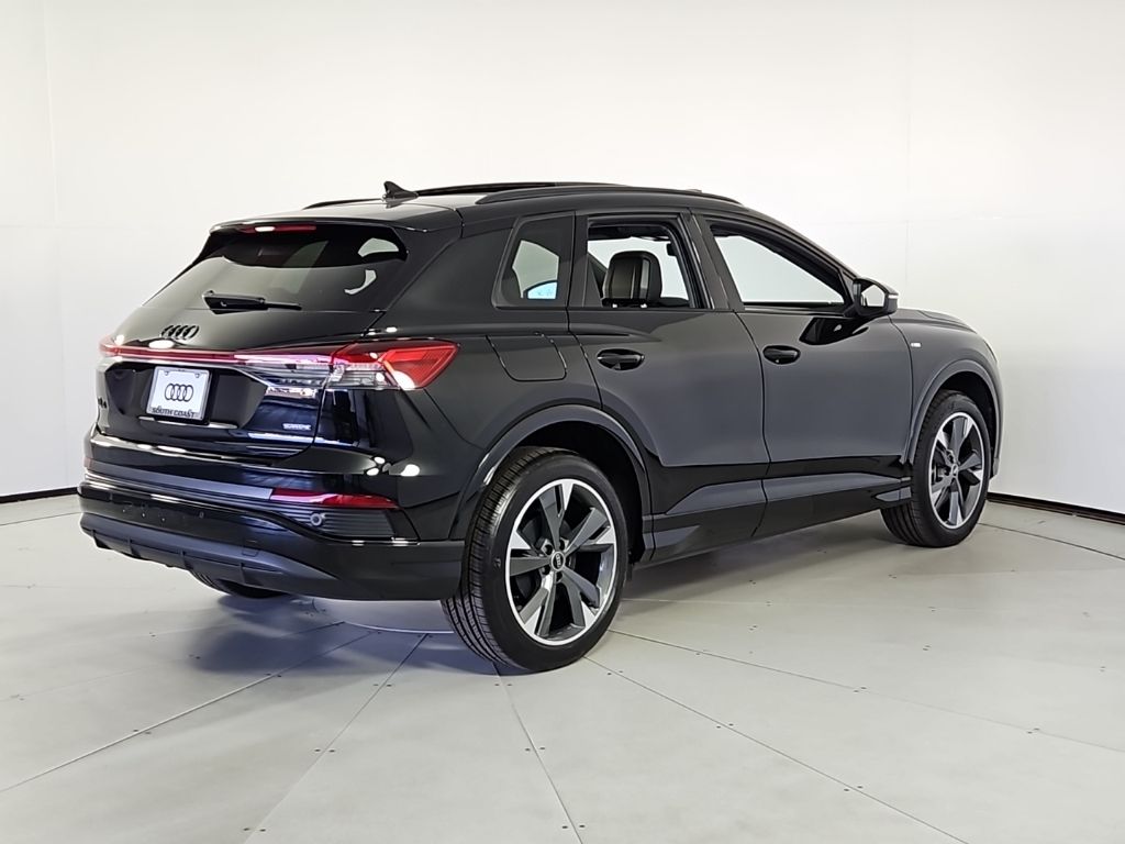 Thumbnail: 2024 Audi Q4 e-tron - 7