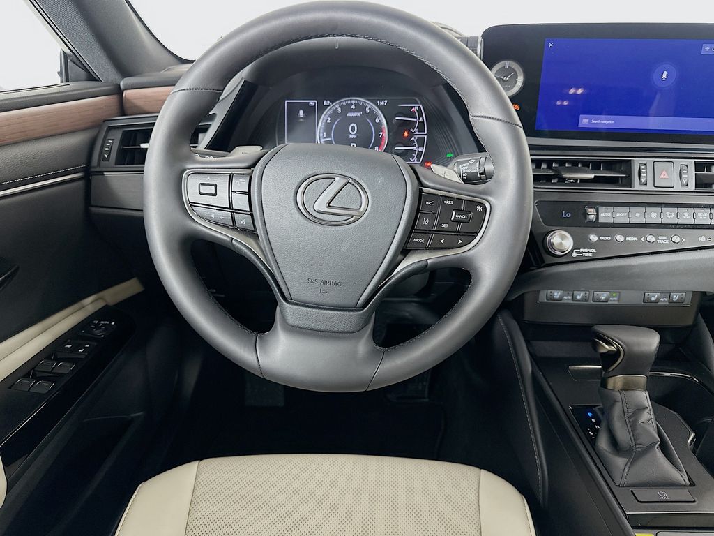 2025 Lexus ES 350 23